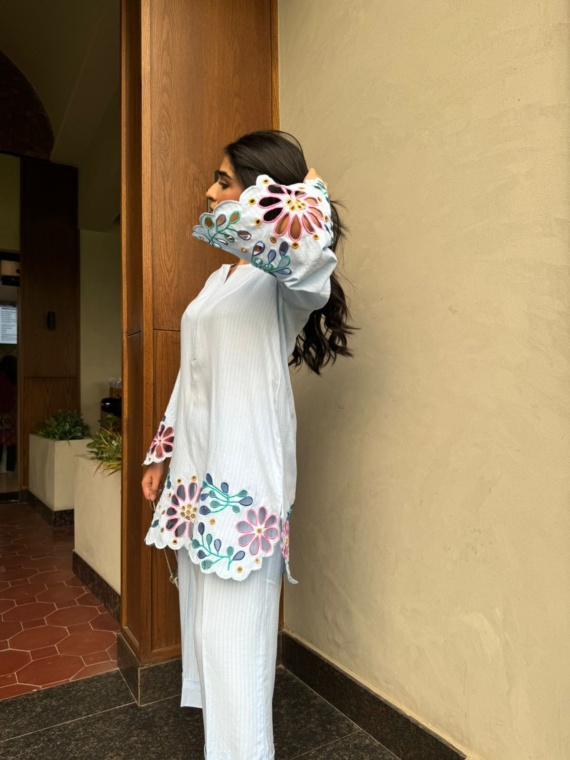 Introducing – Dahlia - Image 2